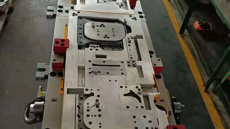 吹塑模具尺寸与瓶型匹配的关键因素